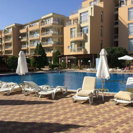 Kamelia Garden Apartment