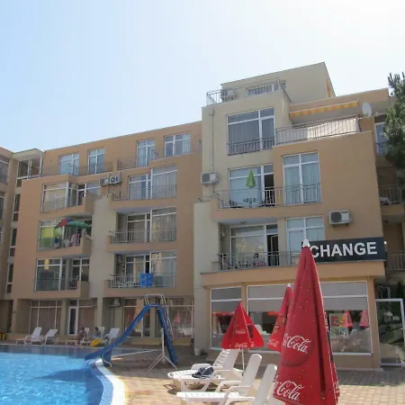Kamelia Garden Апартамент